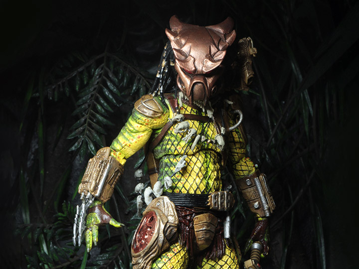 Predator Ultimate Elder Predator (The Golden Angel) Figure BY NECA